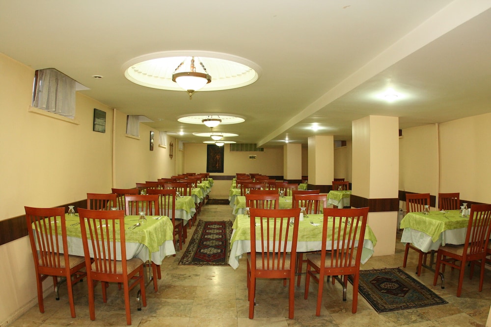 Sena Hotels 46/63
