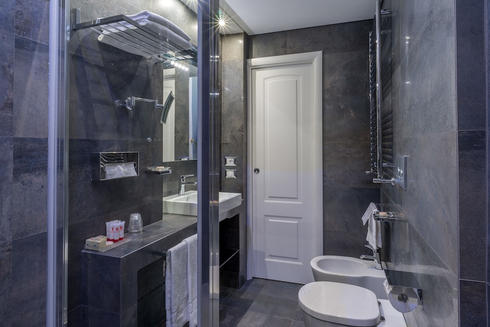 Les Diamants Spanish Steps Suite 36/46
