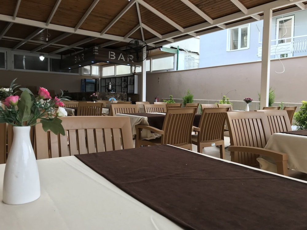 Park Marina Hotel 12/17