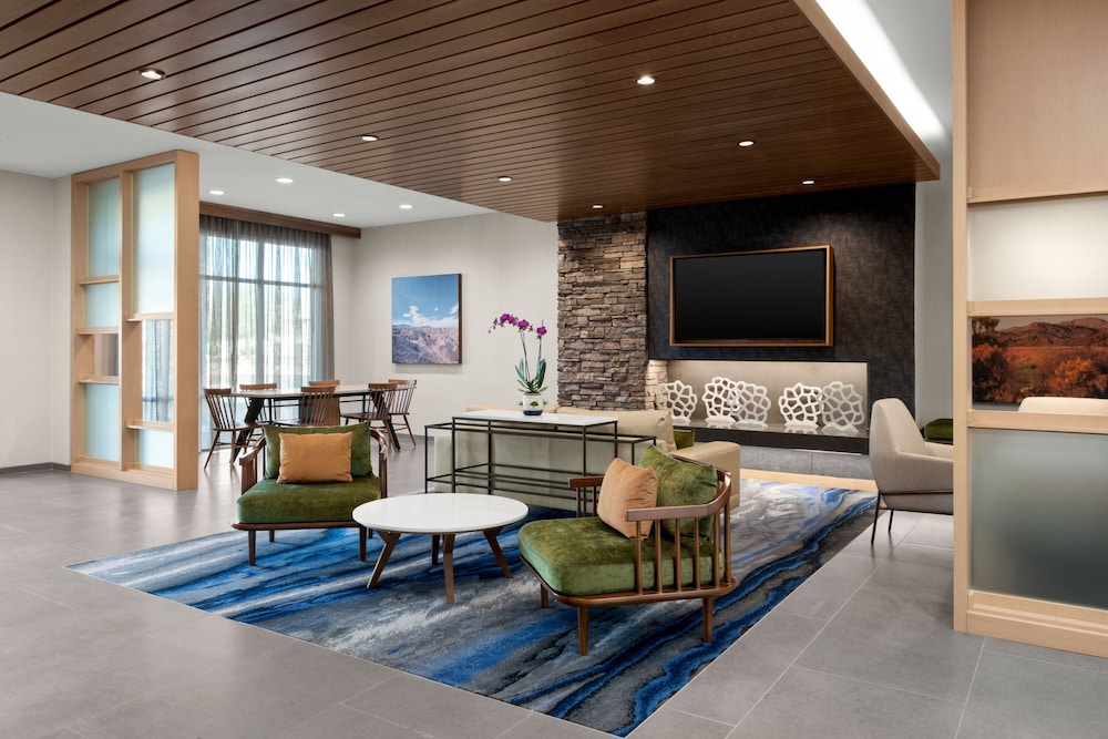 Fairfield Inn & Suites By Marriott Victorville 11/19