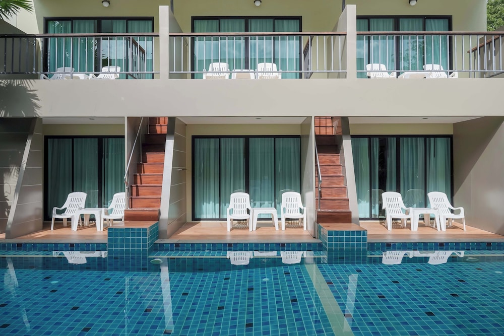 XAYA Pool Access Resort 32/39