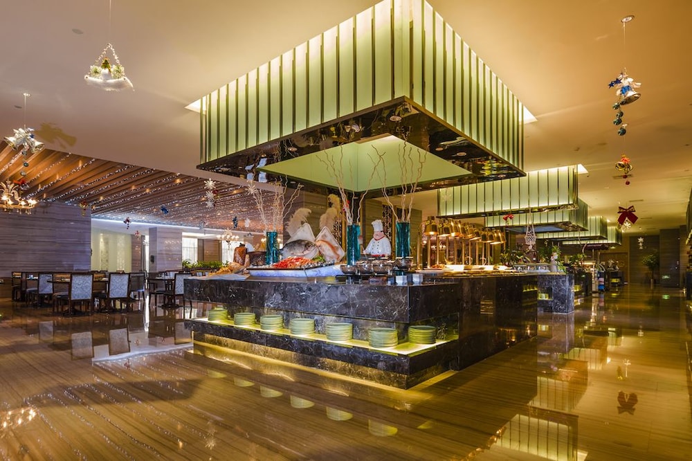 Haili New Century Grand Hotel Haiyan 6/45