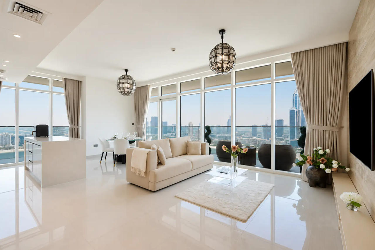 3BR with Marina Skyline View & Private Beach 13/26