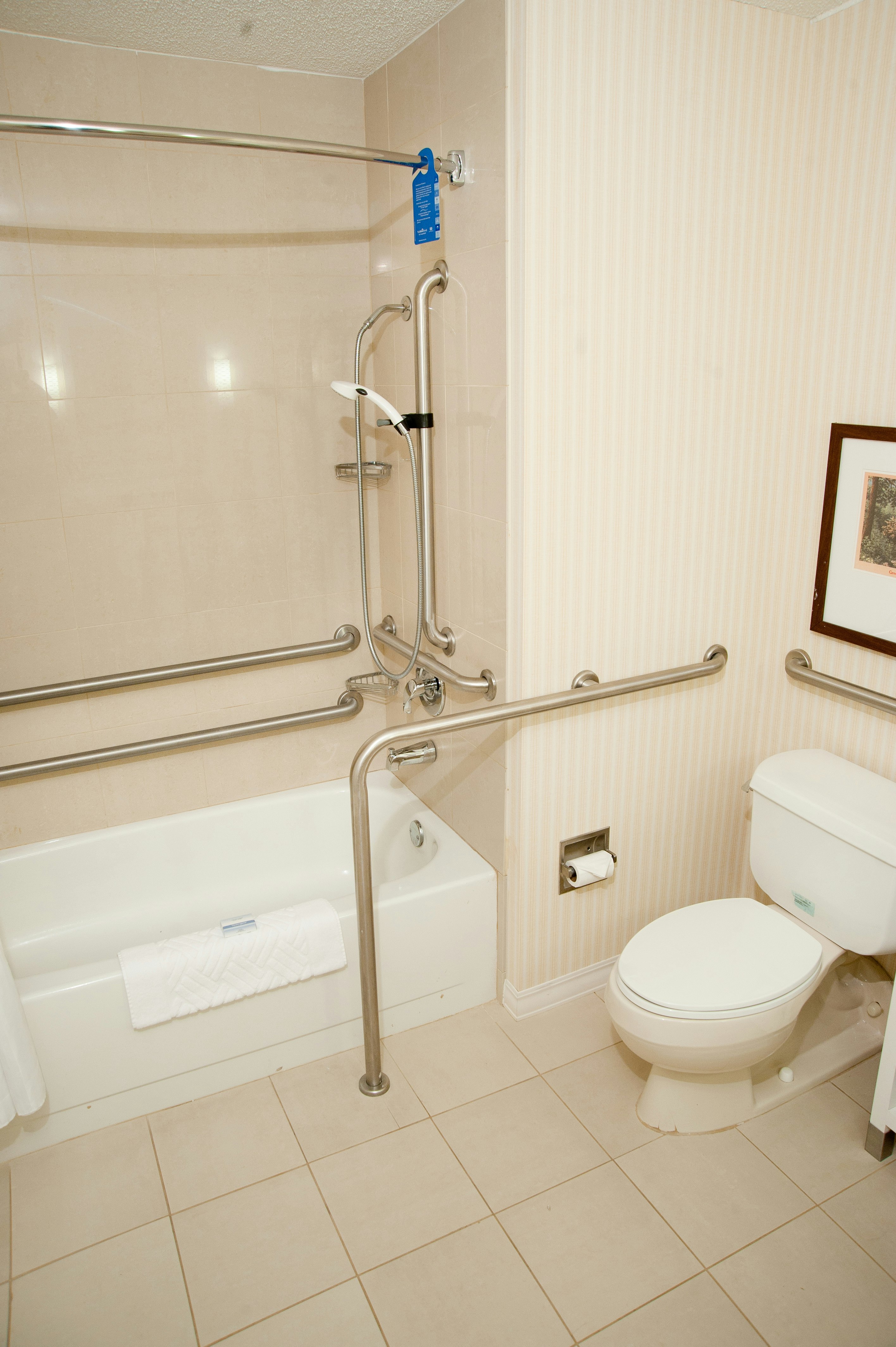 DoubleTree by Hilton Hotel Collinsville - St. Louis 22/22