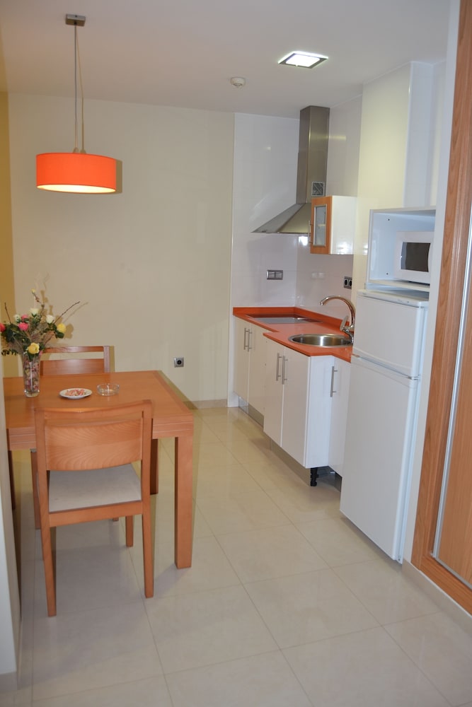 Apartahotel Bahia 8/50
