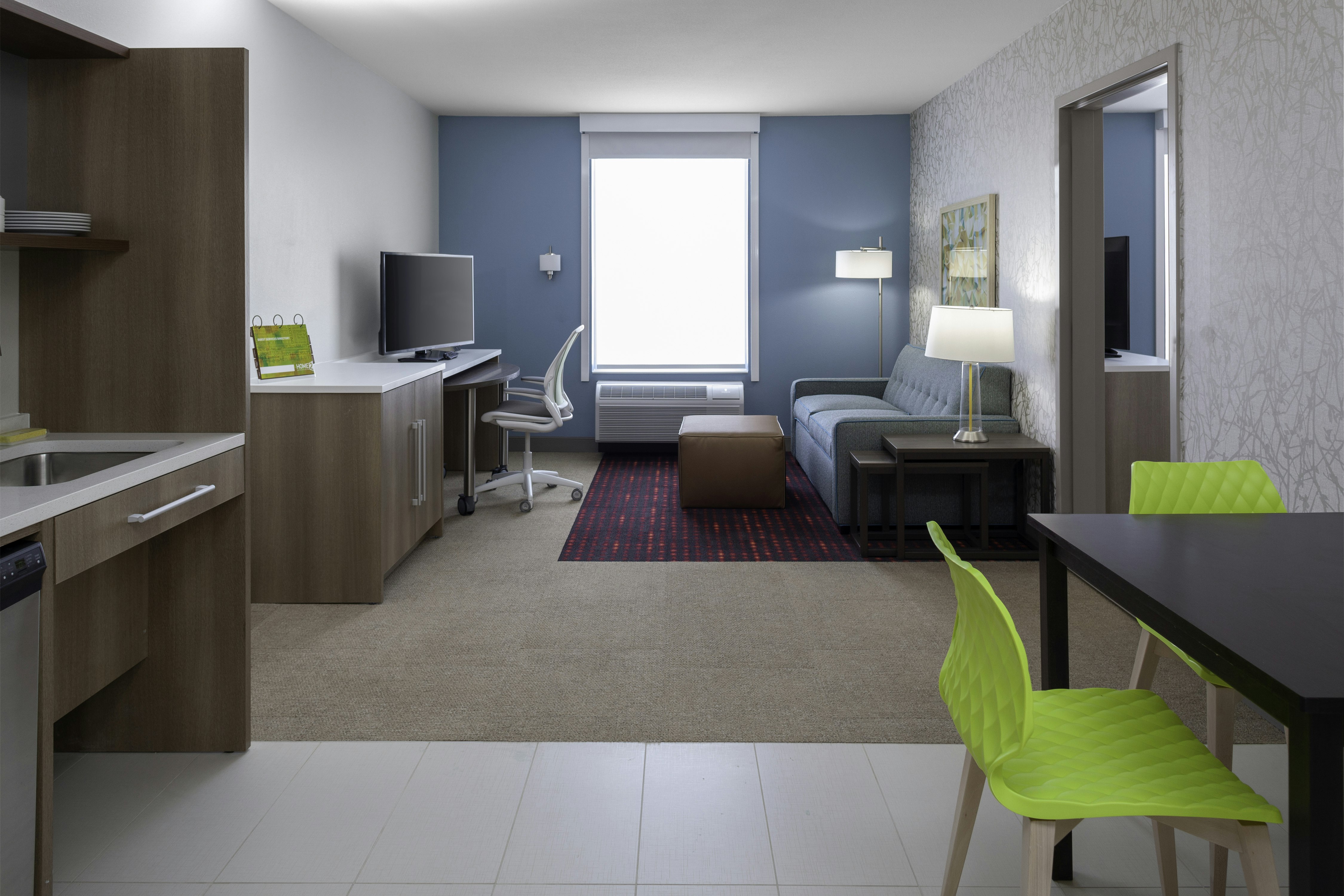 1 Bedroom, Suite, Queen Bed