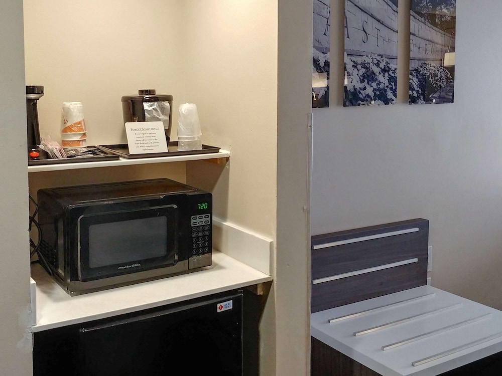 Comfort Inn and Suites Greenville 21/40