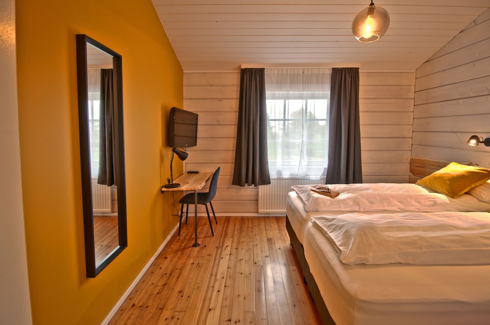 Hotel Breiodalsvik 44/82