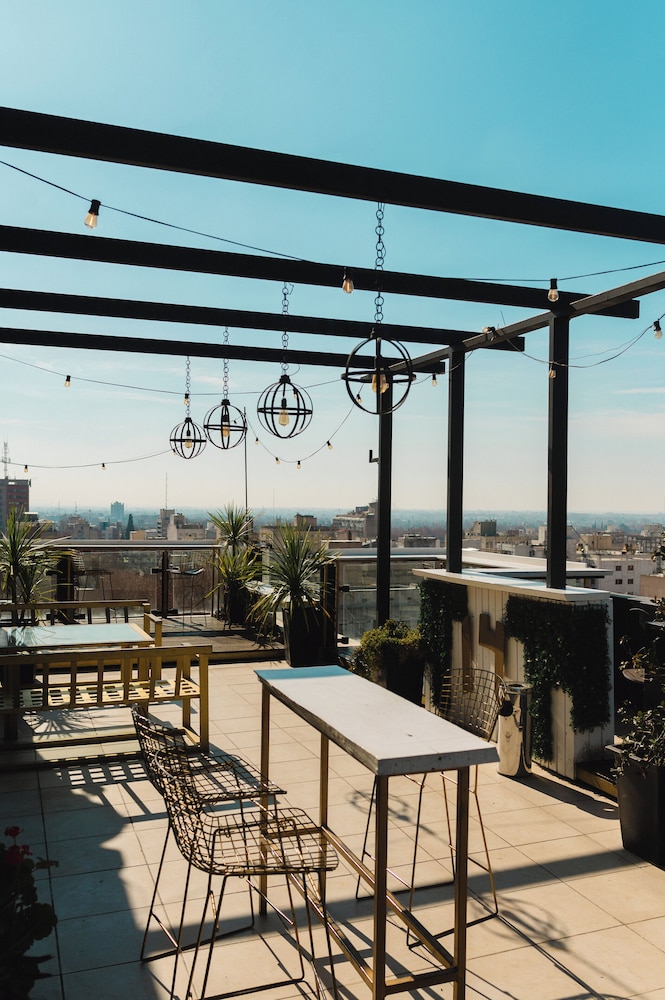 Premium Tower Suites 40/50