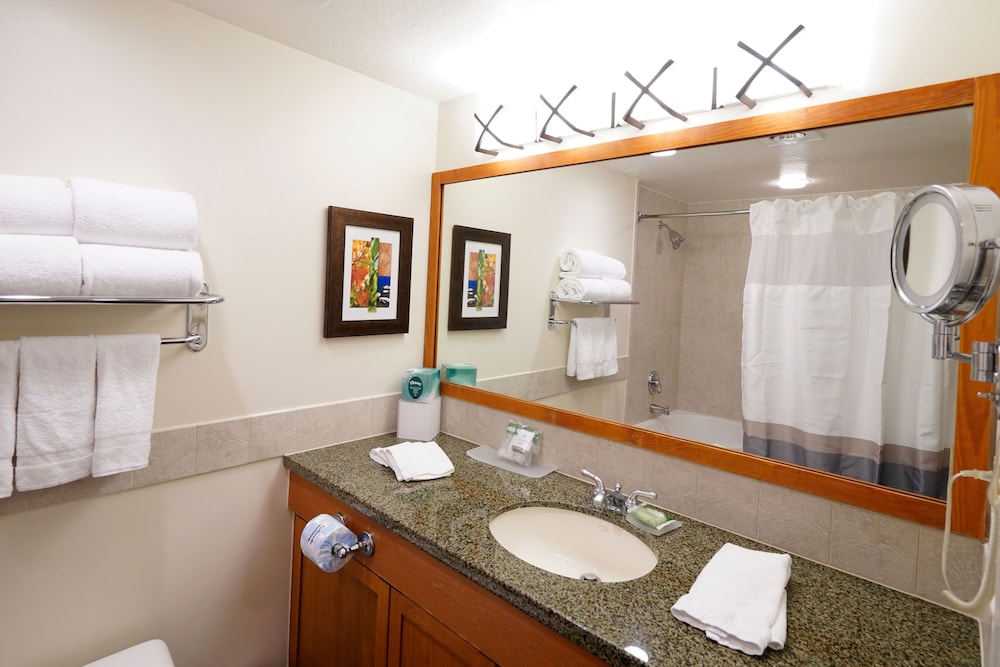 1 BEDROOM, VILLA, 2 BATHROOMS, KITCHEN, SMALL