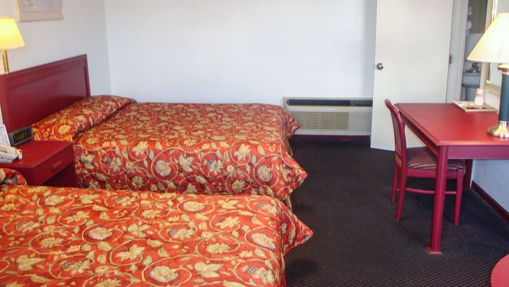 Budget Host Golden Wheat Motel 11/31