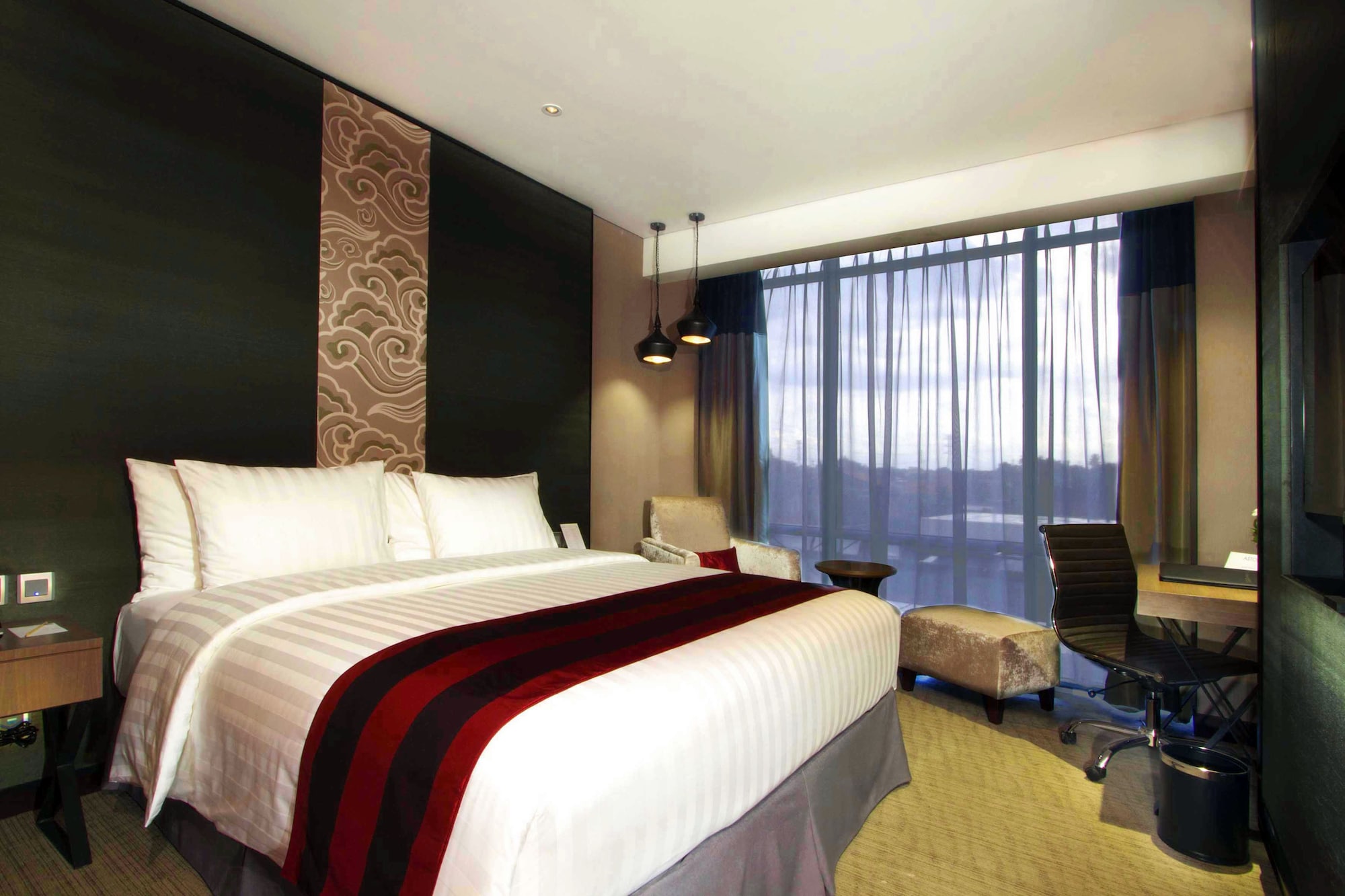 Deluxe, Queen Bed