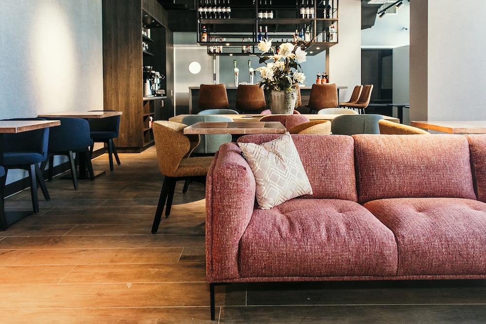 Amsterdam Beach Hotel 46/61