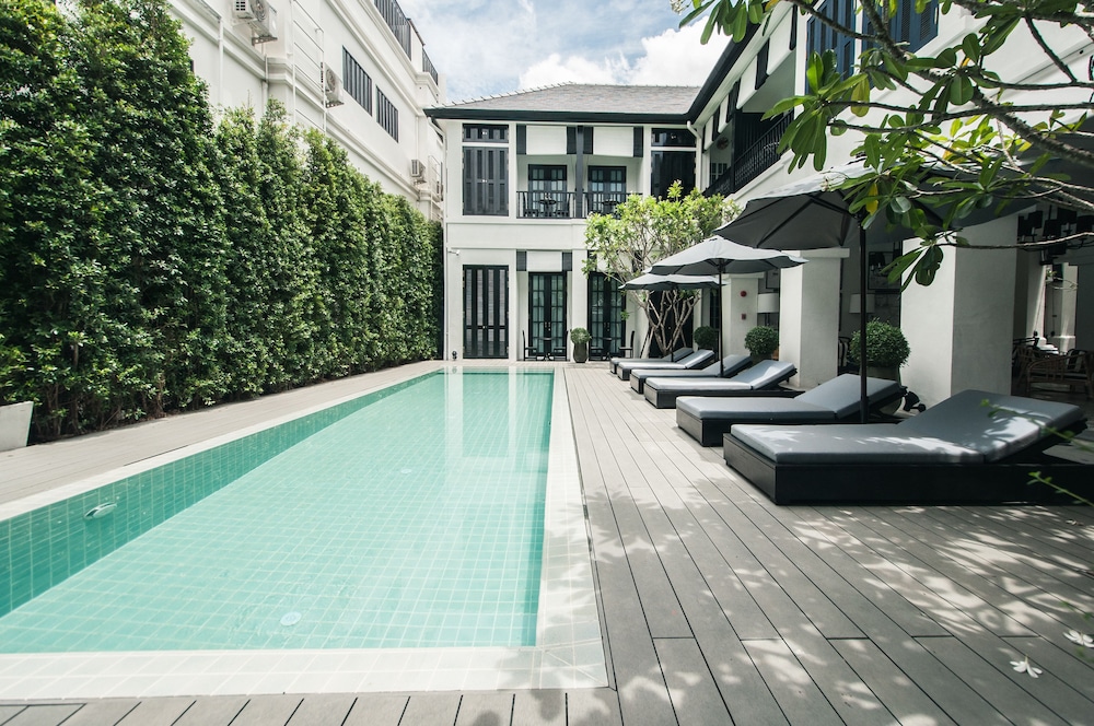 99 The Heritage Hotel 33/63