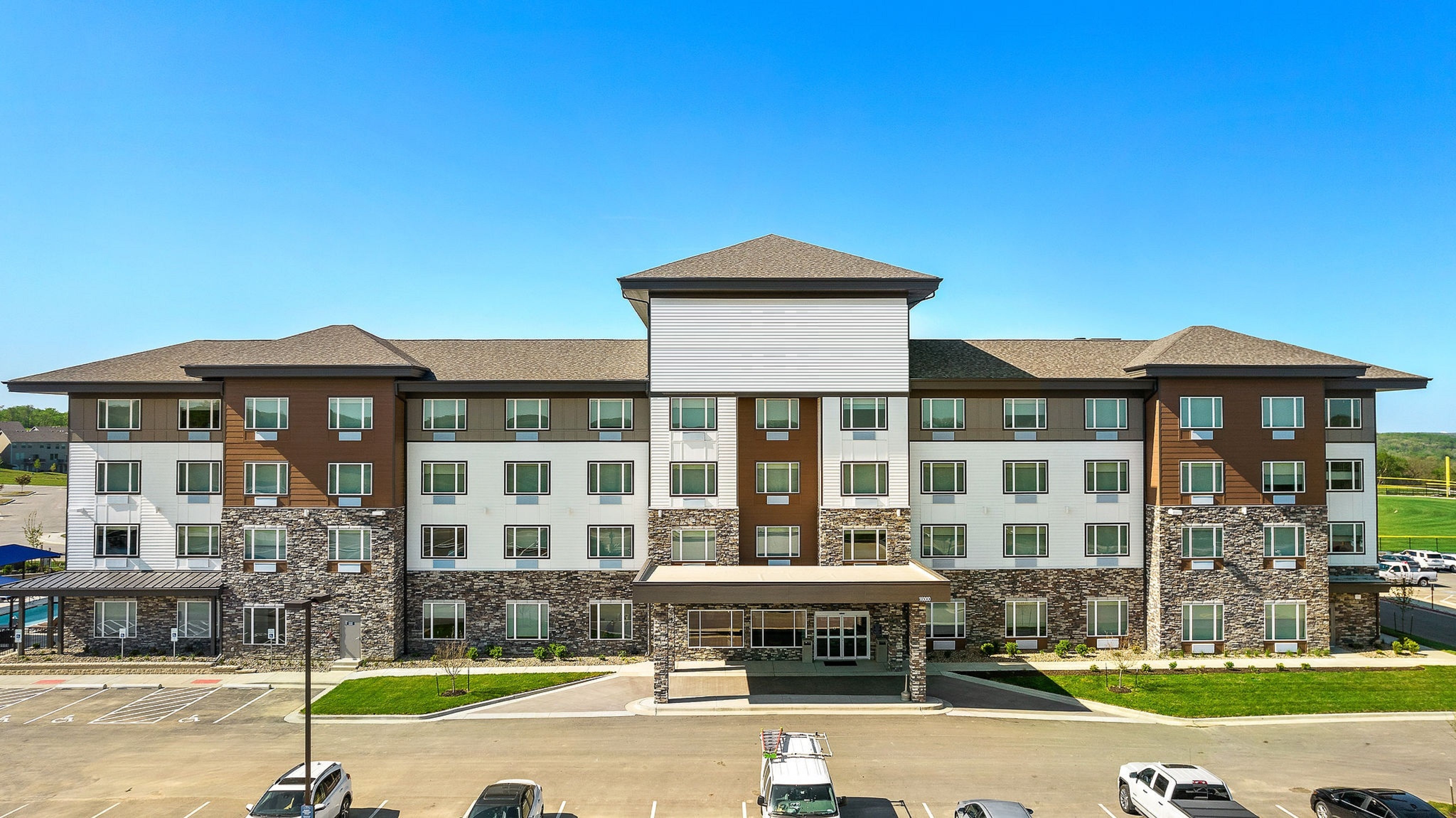 Holiday Inn Express Kansas City North Parkville, an IHG Hotel 2/50