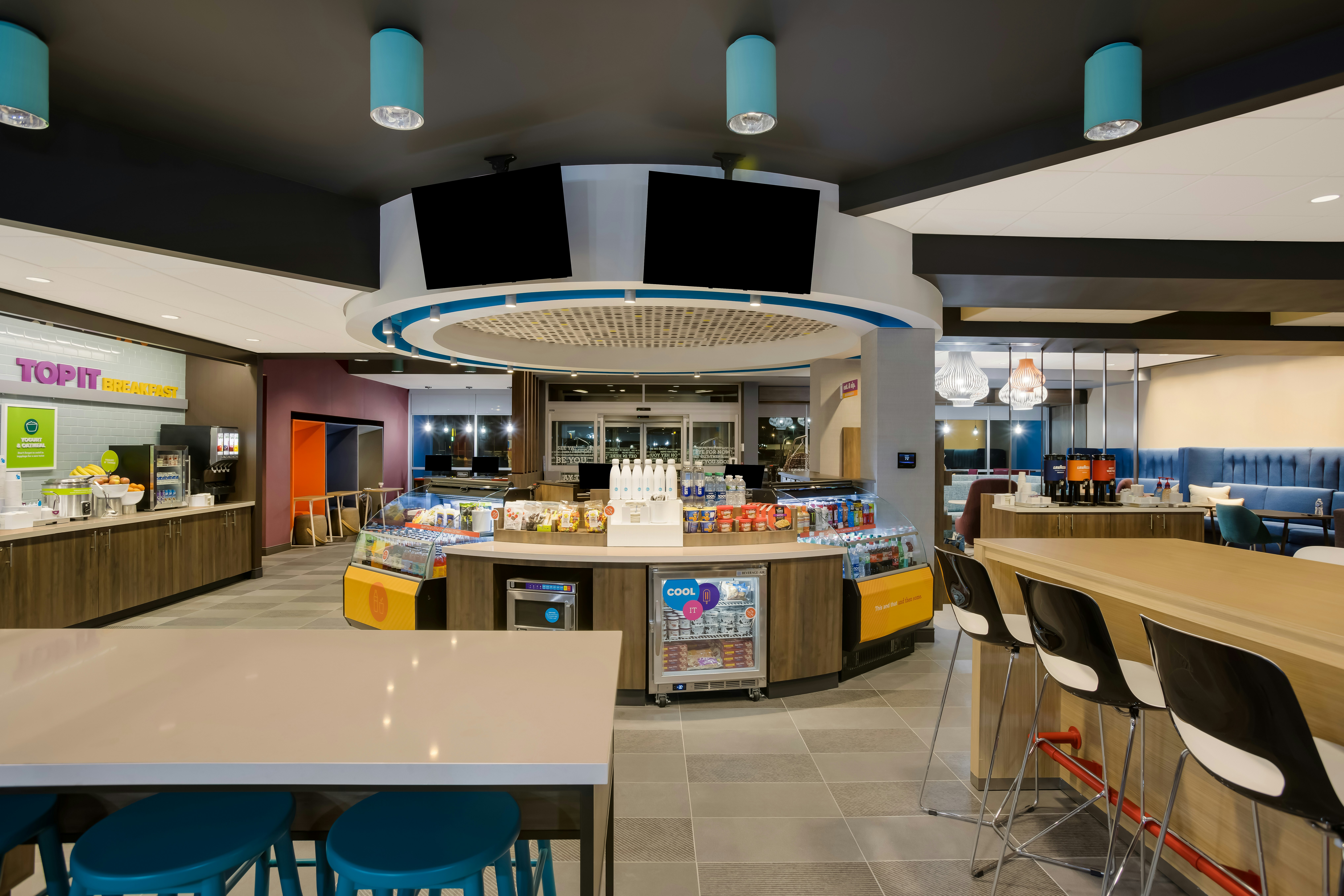 Tru by Hilton Traverse City 25/33