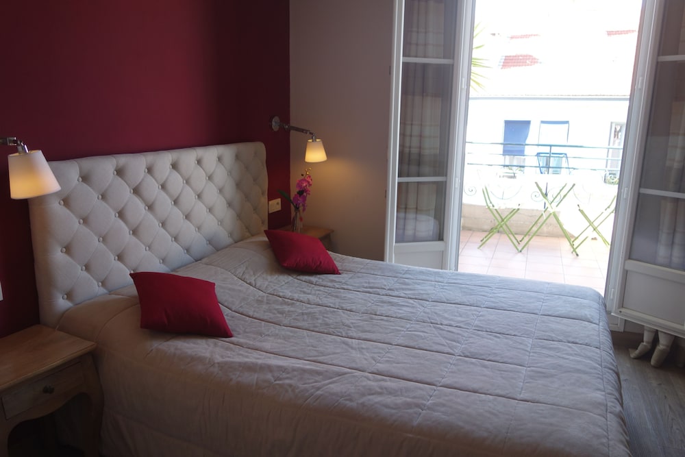 Hotel H33 31/50