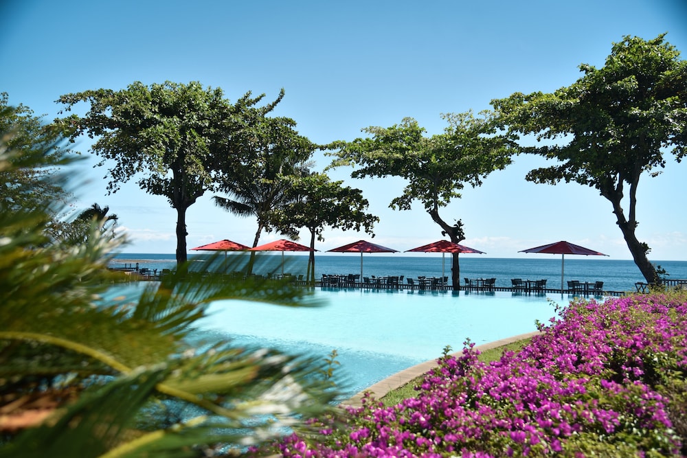 TAHITI PEARL BEACH RESORT FORMALLY KNOW AS RADISSON PLAZA RESORT TAHITI — 3