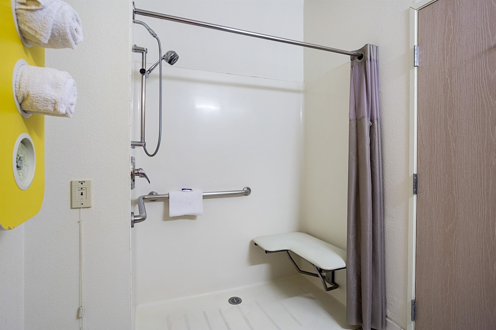 Motel6 Page, AZ 20/60