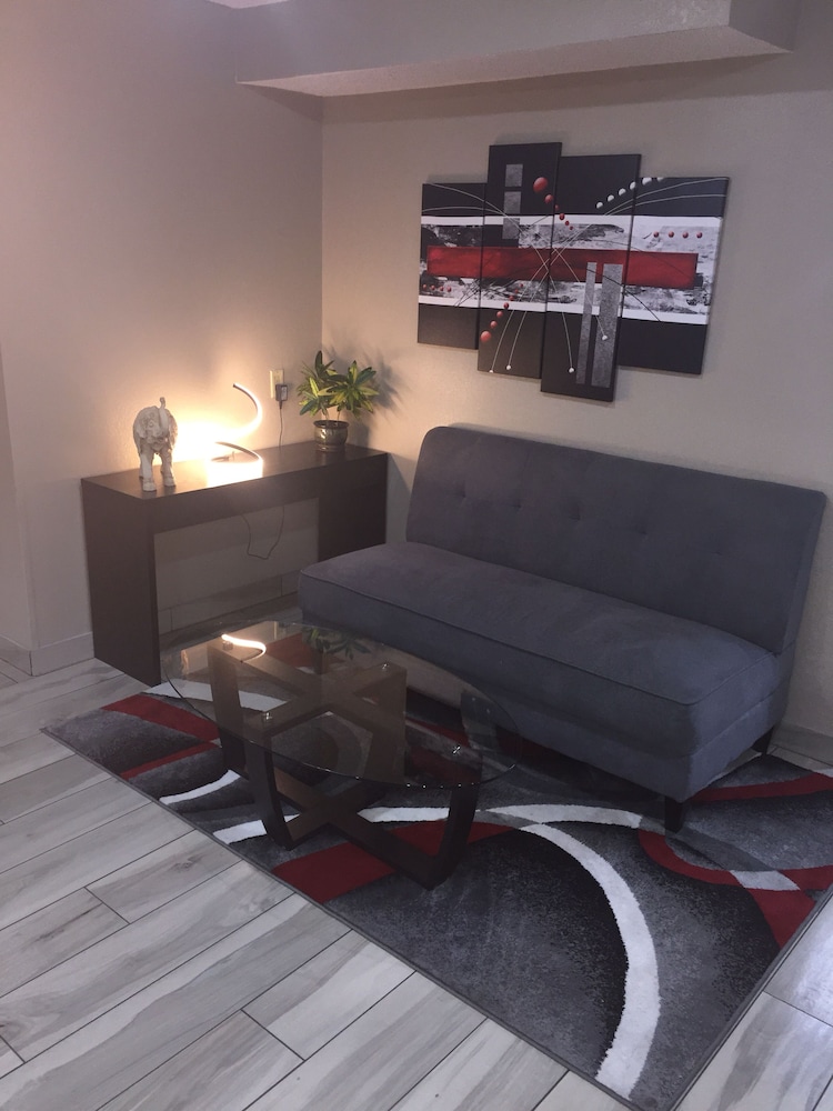 Super 8 by Wyndham Mayfield 23/29