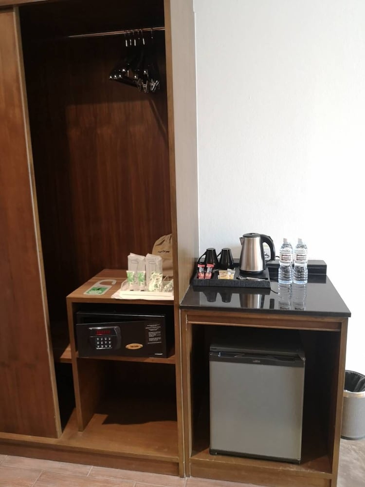 De Coze Hotel 54/63