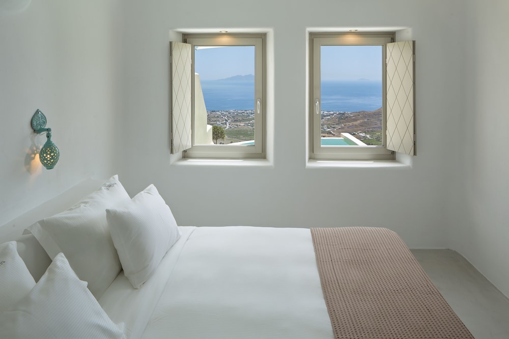 Skyfall Suites 13/79