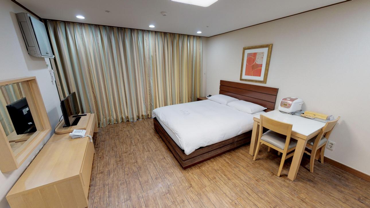 Valley, Standard, Double Bed