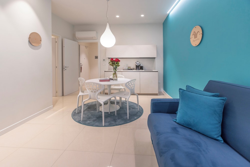 Opera Relais De Charme 55/72