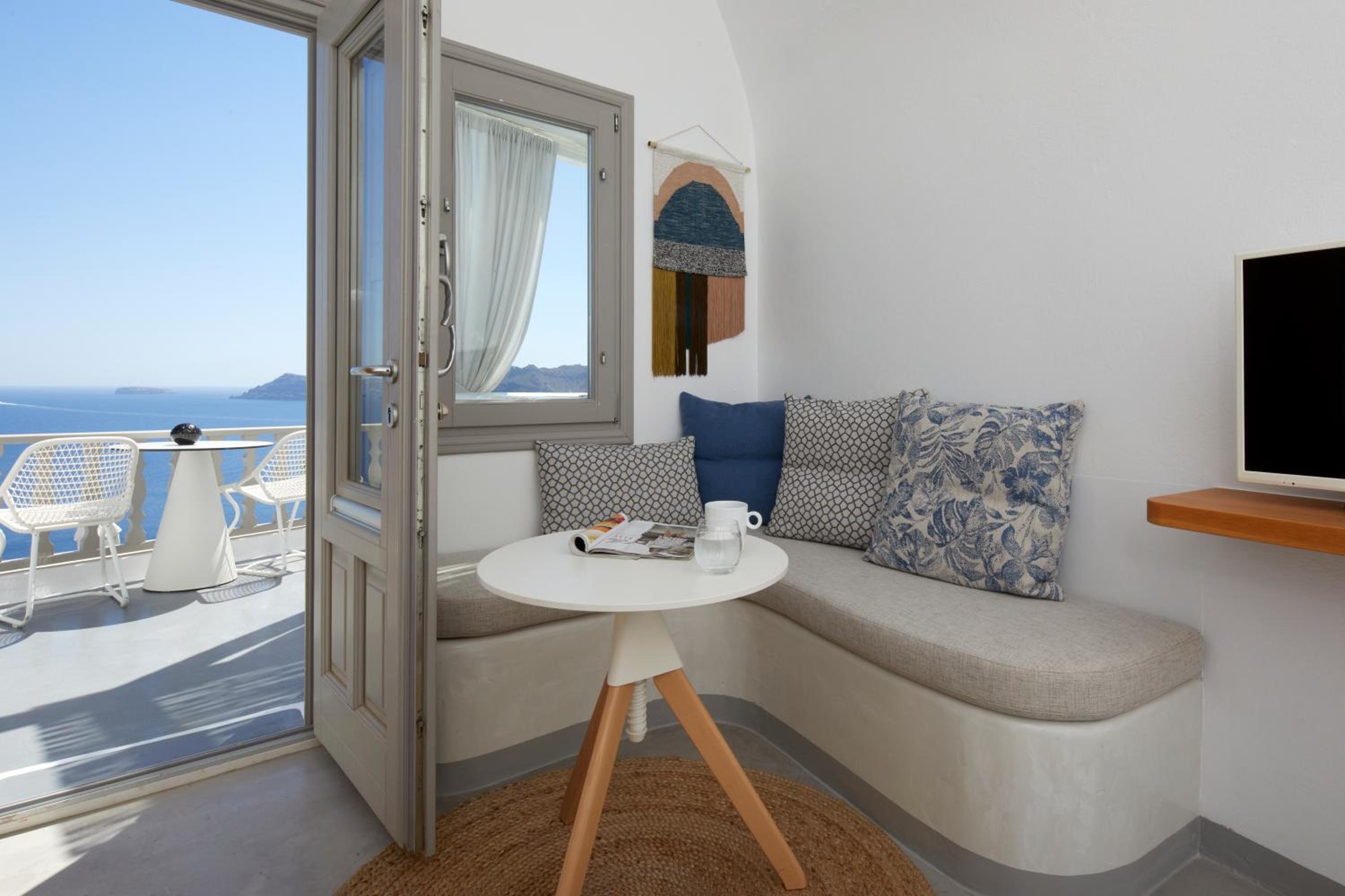 Executive, Suite, Outdoor Jetted Tub