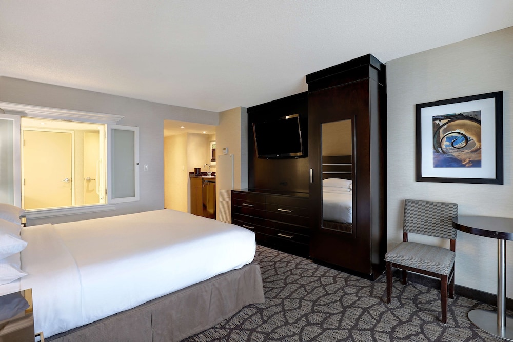 Embassy Suites By Hilton Niagara Falls Fallsview 22/52