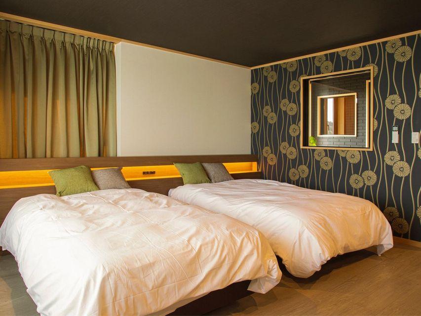 Semi Room, Japanese Western, 2 Semi Double Beds, City View, Bathtub