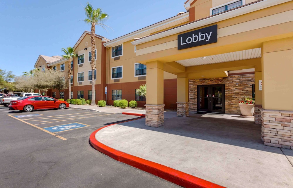 Extended Stay America Suites Phoenix Airport 33/37