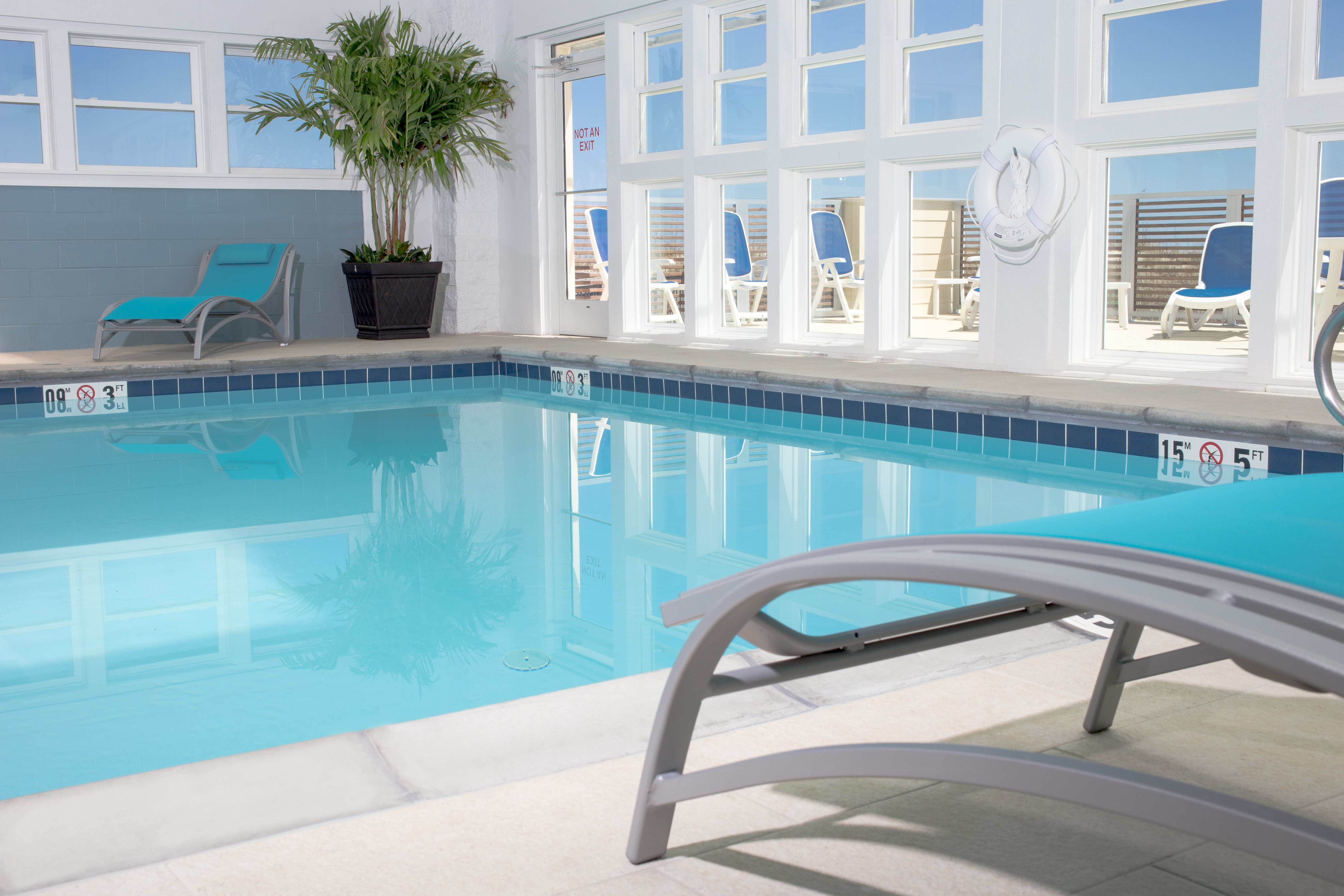Holiday Inn Express Nags Head Oceanfront 41/62