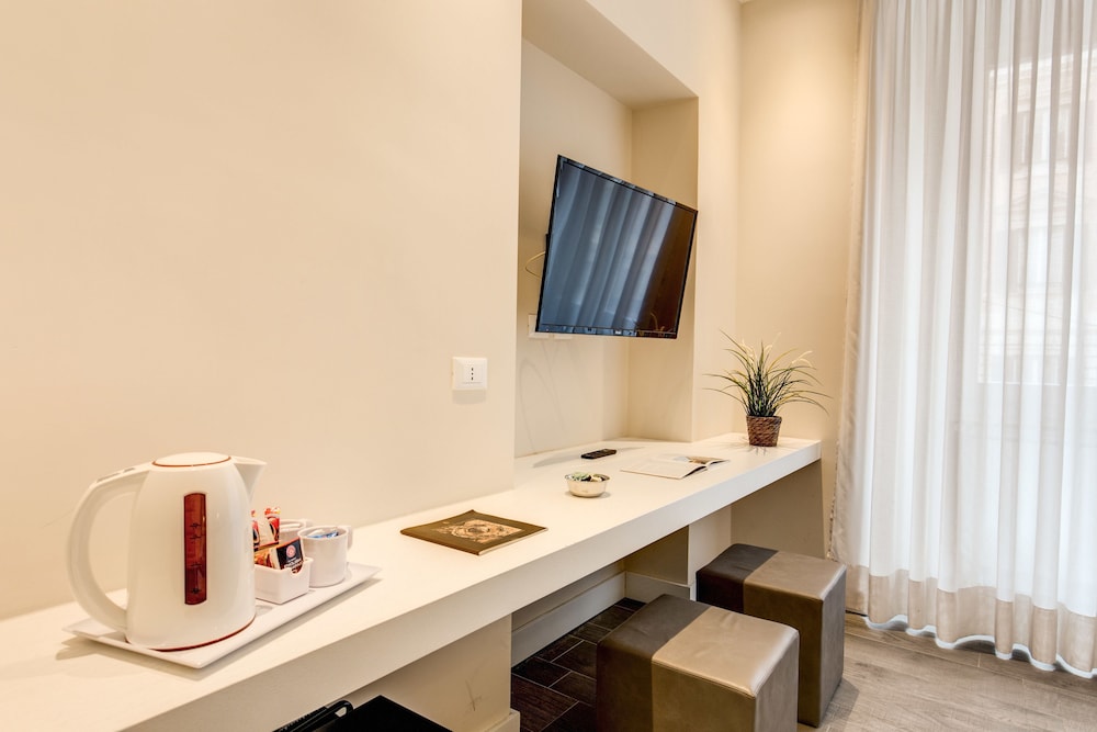 ECCE ROMA SUITES 47/47