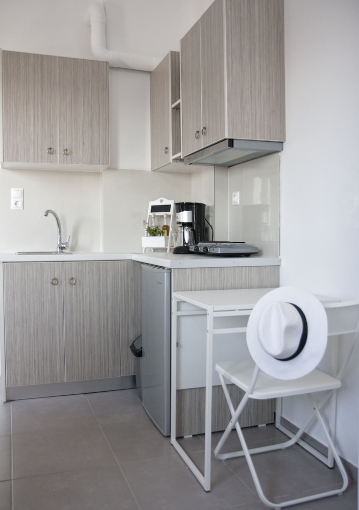 Axos Apartments 20/22
