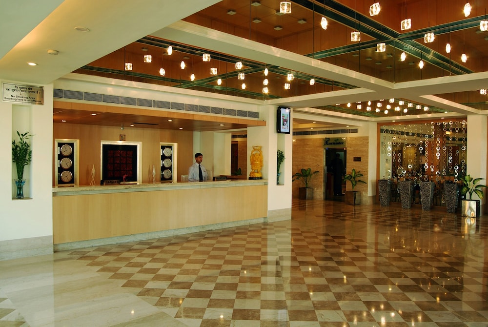 Lords Plaza Ankaleshwar 6/36