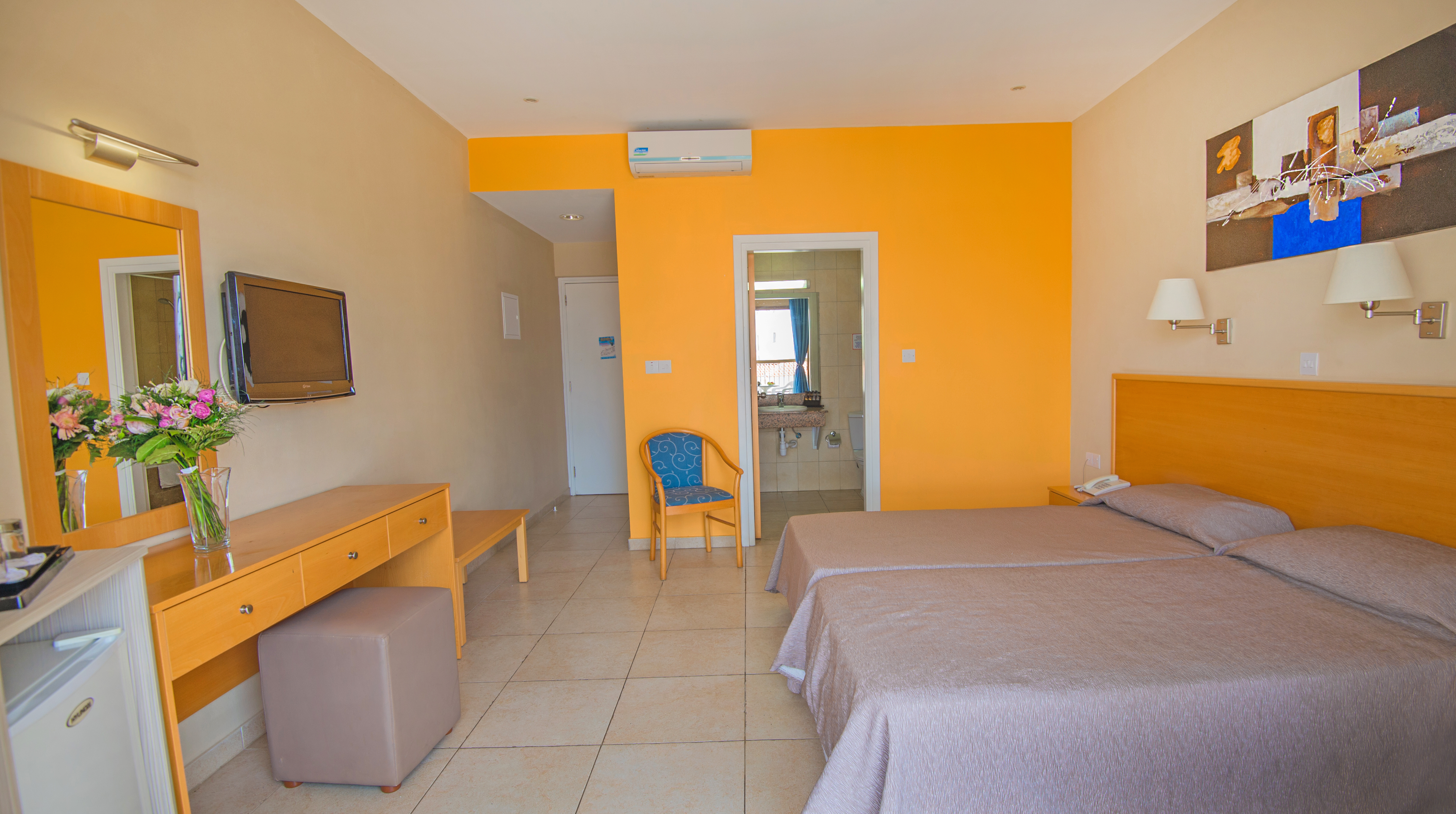 New Famagusta Hotel and Suites 12/50