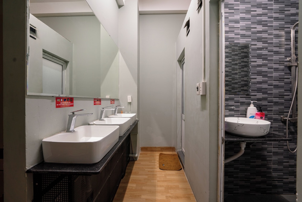 Da Nang S Phuot Hostel 50/50