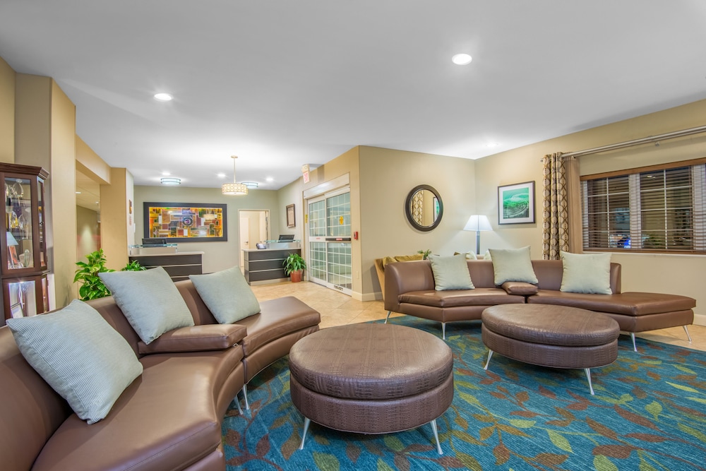 Candlewood Suites Jefferson City 40/52