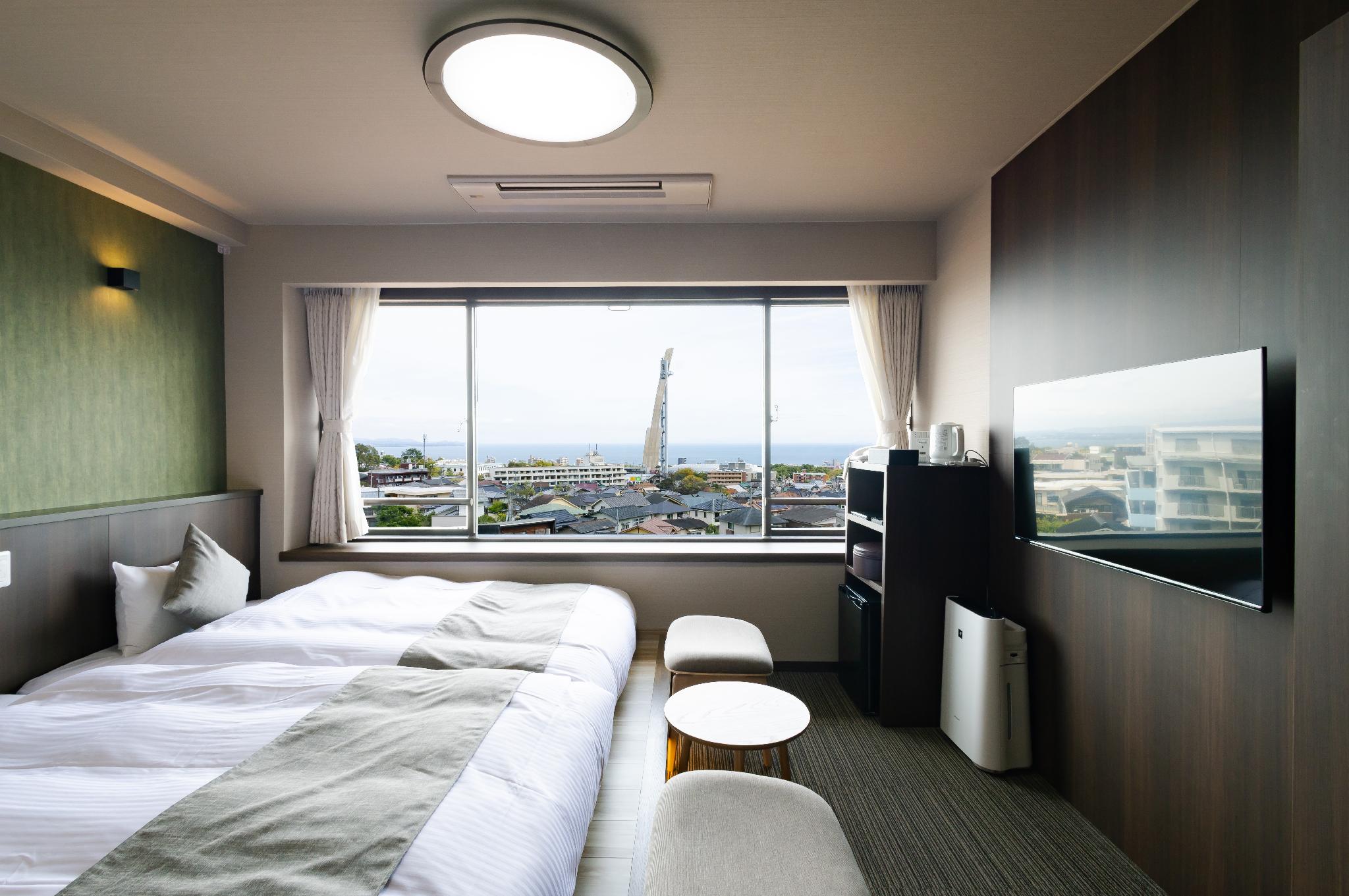 Semi Room, Western, 2 Semi Double Beds, Side Ocean View