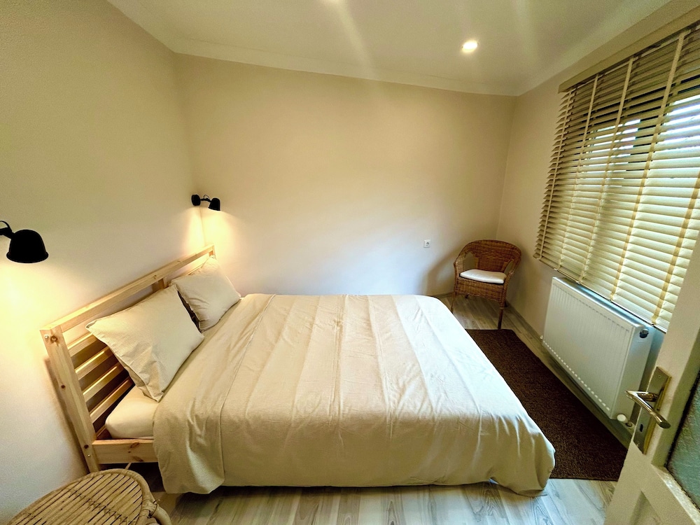 Attalos Suites Hotel 9/58