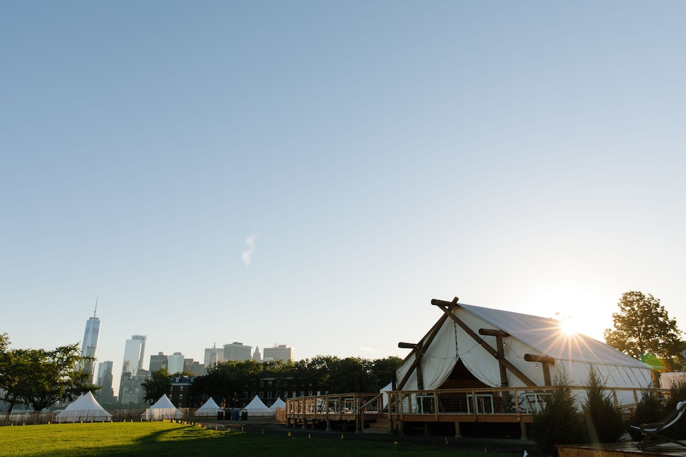 Collective Governors Island 6/50