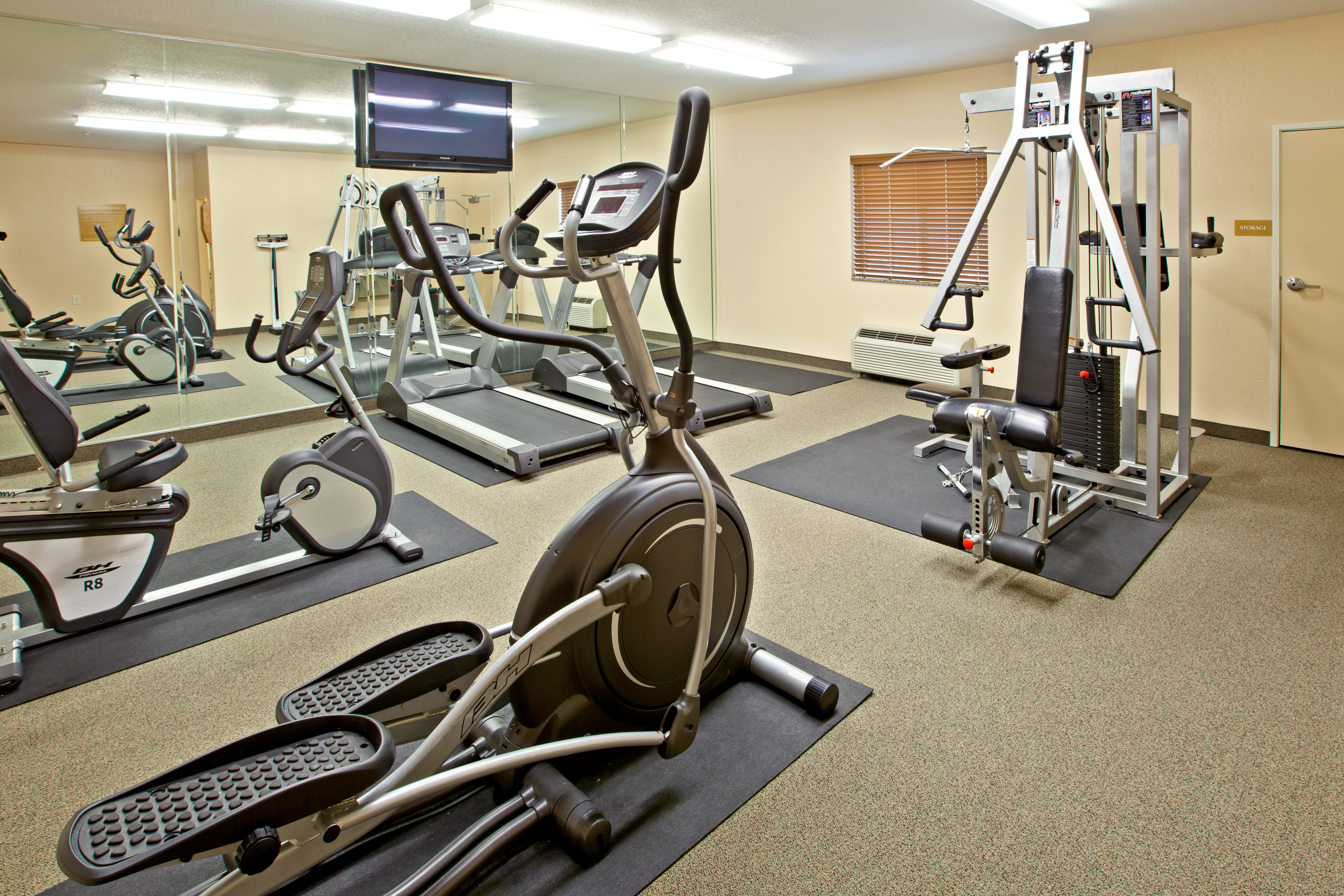 Candlewood Suites Lexington 47/74