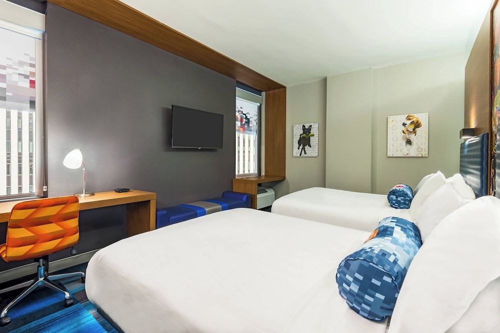 Aloft Orlando Lake Nona 10/49