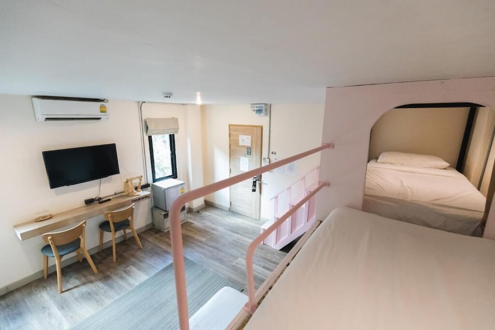 Arch39 Art & Craft Hotel 59/75