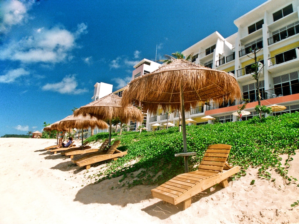 Chateau Beach Resort 1/78