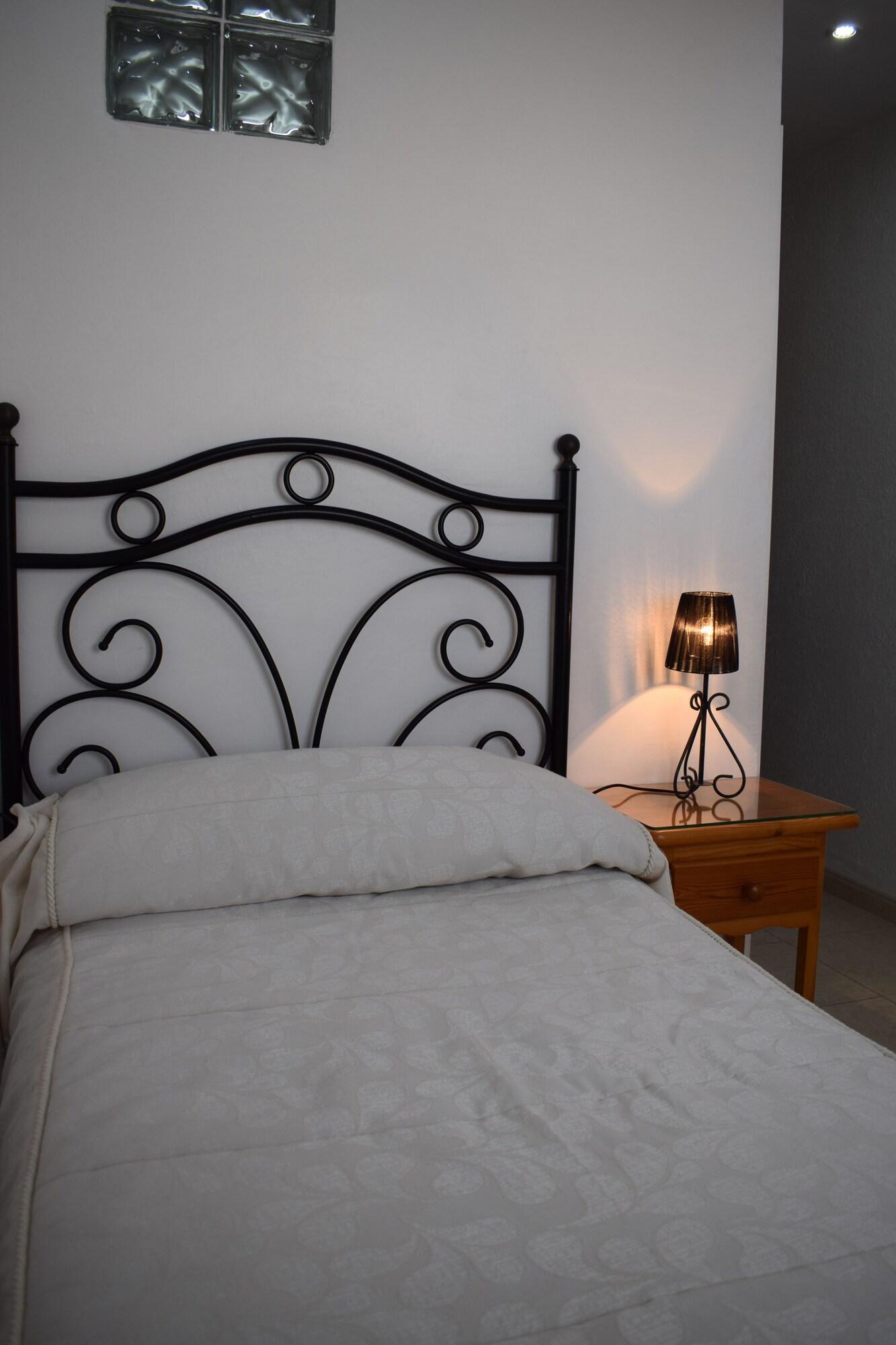 Hostal Juan De Austria 4/50