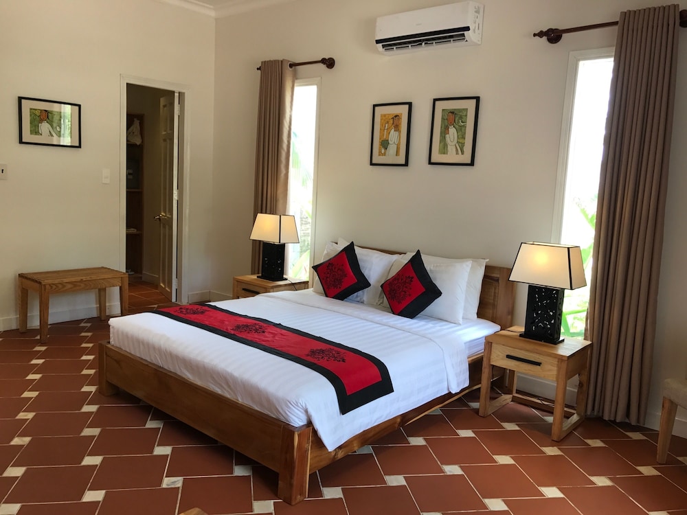 ROOM, DOUBLE BED, SEA VIEW