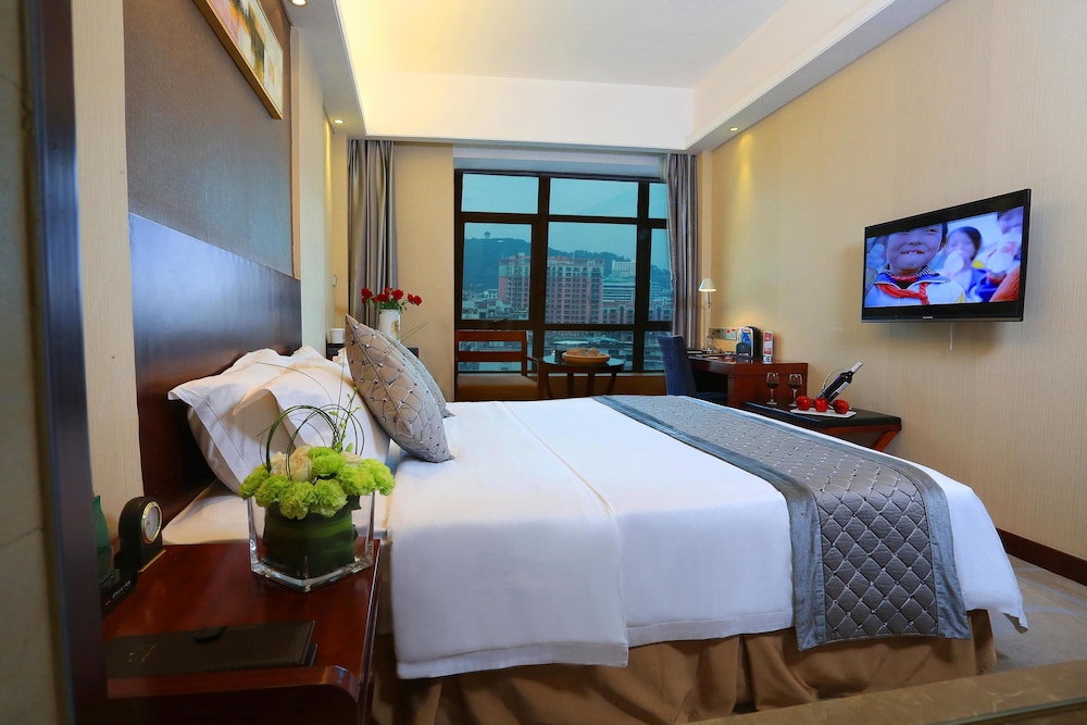 Ramada by Wyndham Longyan 17/55