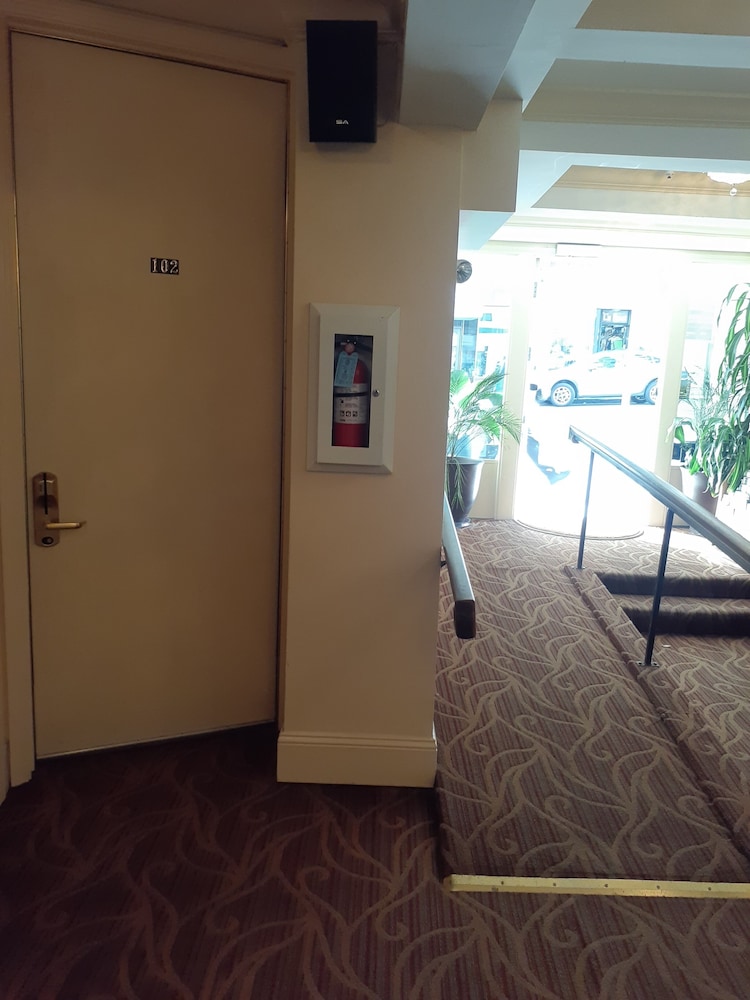 Fitzgerald Hotel Union Square 42/58